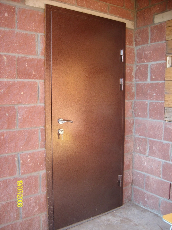 Входная дверь Гермес-20У (металл 2 мм)